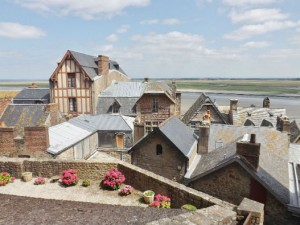 mont-saint-michel-village